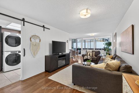 Photo 2 at 104 - 3000 Bathurst Street, Lawrence, Toronto