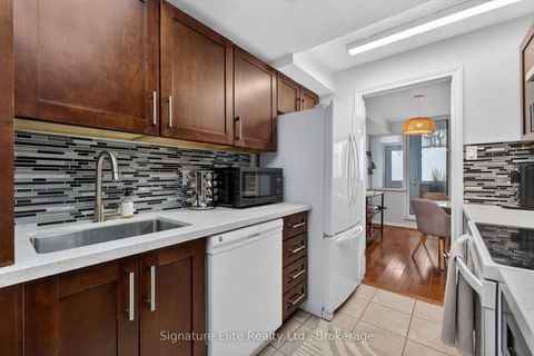 Photo 14 at 104 - 3000 Bathurst Street, Lawrence, Toronto