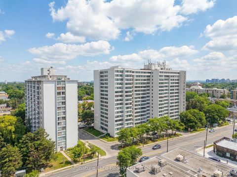 Photo 29 at 104 - 3000 Bathurst Street, Lawrence, Toronto