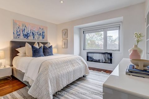 Photo 18 at 105 Harbourview Crescent, Mimico, Toronto