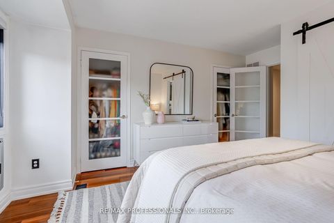 Photo 19 at 105 Harbourview Crescent, Mimico, Toronto