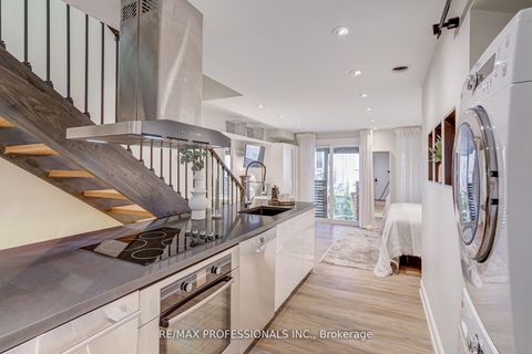 Photo 29 at 105 Harbourview Crescent, Mimico, Toronto