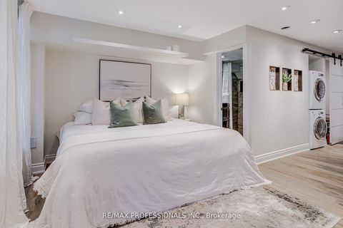 Photo 31 at 105 Harbourview Crescent, Mimico, Toronto