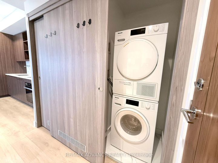 Photo 9 at 1609 - 27 McMahon Drive, Bayview Village, Toronto