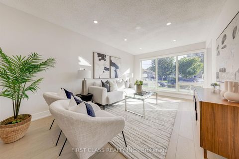 Photo 3 at 214 Linden Avenue, Kennedy Park, Toronto