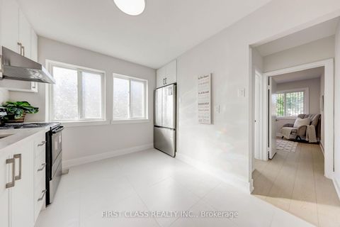 Photo 10 at 214 Linden Avenue, Kennedy Park, Toronto