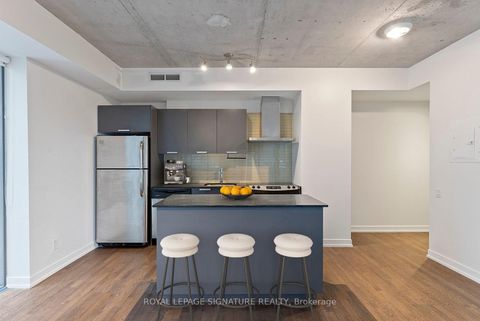 Photo 3 at 505 - 650 King Street W, Waterfront Communities C1, Toronto