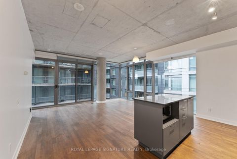 Photo 4 at 505 - 650 King Street W, Waterfront Communities C1, Toronto