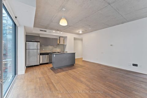 Photo 8 at 505 - 650 King Street W, Waterfront Communities C1, Toronto