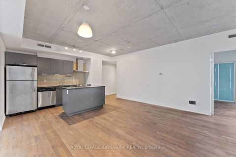 Photo 9 at 505 - 650 King Street W, Waterfront Communities C1, Toronto
