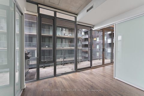 Photo 20 at 505 - 650 King Street W, Waterfront Communities C1, Toronto