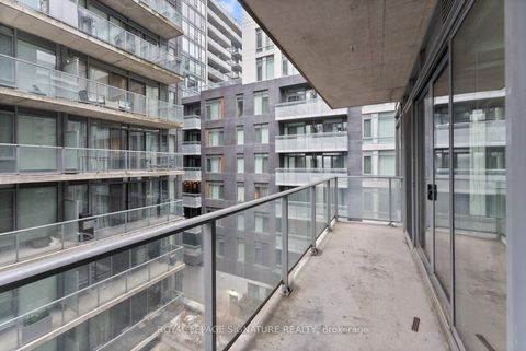 Photo 27 at 505 - 650 King Street W, Waterfront Communities C1, Toronto