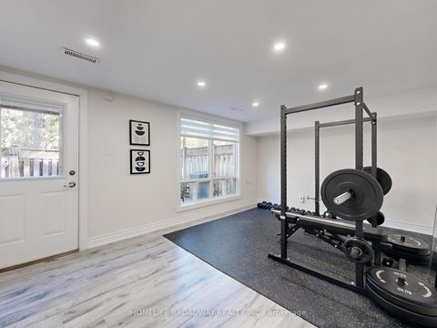 Photo 33 at 109 Poplar Crescent, Aurora Highlands, Aurora