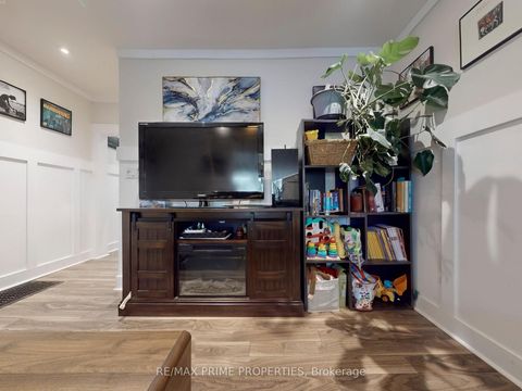 Photo 5 at 96 Coleridge Avenue, Lumsden, Toronto