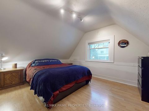 Photo 17 at 96 Coleridge Avenue, Lumsden, Toronto