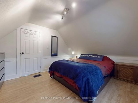 Photo 18 at 96 Coleridge Avenue, Lumsden, Toronto