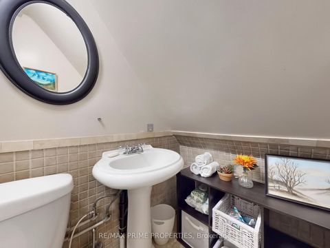 Photo 25 at 96 Coleridge Avenue, Lumsden, Toronto