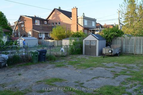 Photo 3 at 571 Oakwood Avenue, Oakwood Village, Toronto