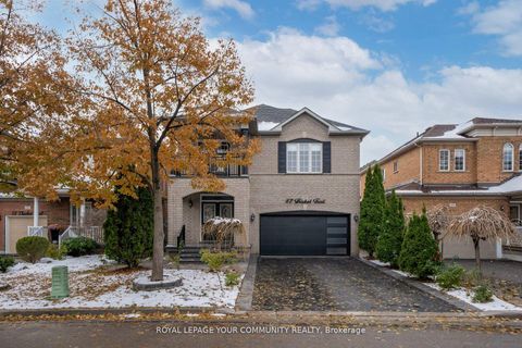 Photo 2 at 47 Thicket Trail, Vellore Village, Vaughan