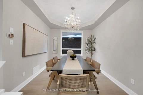 Photo 11 at 47 Thicket Trail, Vellore Village, Vaughan