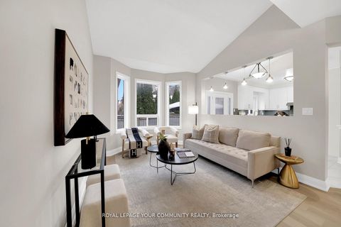 Photo 15 at 47 Thicket Trail, Vellore Village, Vaughan