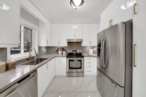 Photo 20 at 47 Thicket Trail, Vellore Village, Vaughan