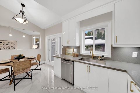 Photo 21 at 47 Thicket Trail, Vellore Village, Vaughan