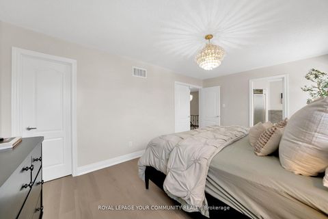 Photo 32 at 47 Thicket Trail, Vellore Village, Vaughan