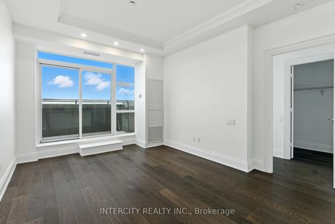 Photo 9 at PH15 - 7608 Yonge Street, Yorkhill, Vaughan