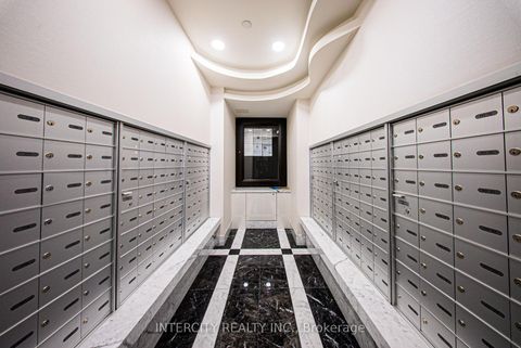 Photo 24 at PH15 - 7608 Yonge Street, Yorkhill, Vaughan