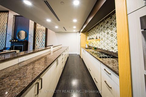 Photo 30 at PH15 - 7608 Yonge Street, Yorkhill, Vaughan