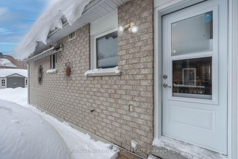 Photo 19 at 10 Wismer Avenue, Northwest, Barrie