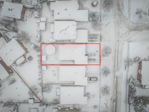 Photo 21 at 10 Wismer Avenue, Northwest, Barrie