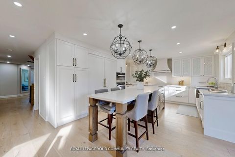 Photo 7 at 236 Thornway Avenue, Brownridge, Vaughan