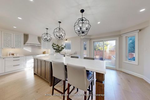 Photo 8 at 236 Thornway Avenue, Brownridge, Vaughan