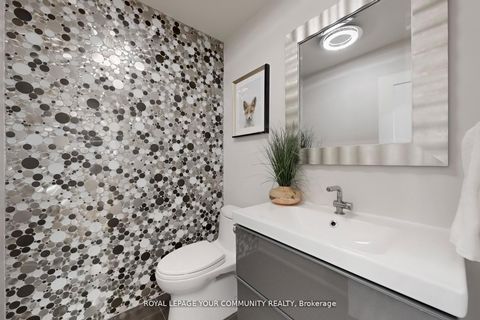 Photo 12 at 236 Thornway Avenue, Brownridge, Vaughan