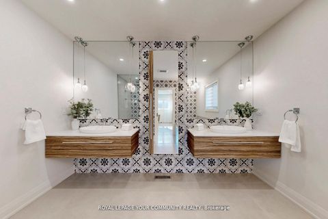 Photo 16 at 236 Thornway Avenue, Brownridge, Vaughan