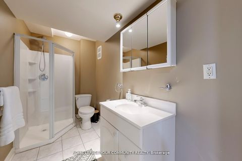 Photo 33 at 236 Thornway Avenue, Brownridge, Vaughan