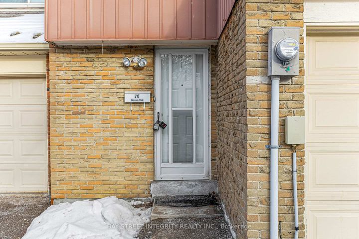 Photo 1 at 70 Elsa Vine Way, Bayview Village, Toronto