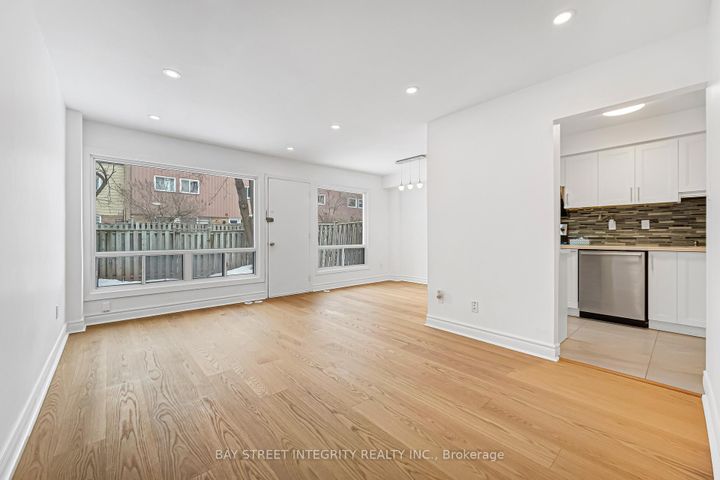 Photo 7 at 70 Elsa Vine Way, Bayview Village, Toronto