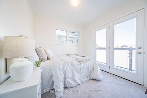 Photo 31 at 82 Thomas Frisby Jr Crescent, Victoria Square, Markham