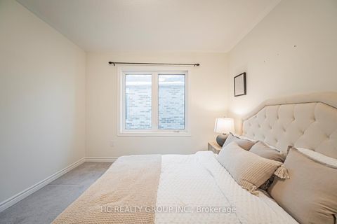 Photo 38 at 82 Thomas Frisby Jr Crescent, Victoria Square, Markham