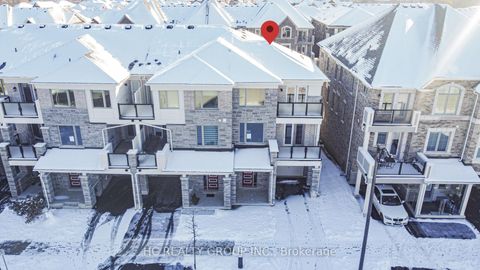 Photo 44 at 82 Thomas Frisby Jr Crescent, Victoria Square, Markham