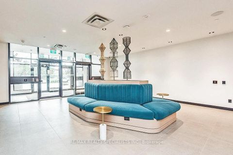 Photo 4 at C202 - 8 Beverley Glen Boulevard, Beverley Glen, Vaughan