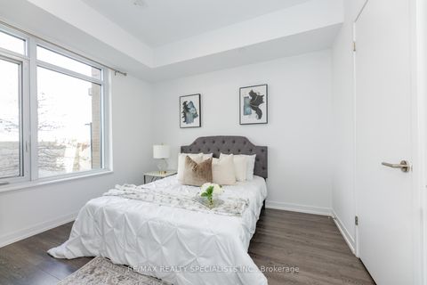 Photo 35 at C202 - 8 Beverley Glen Boulevard, Beverley Glen, Vaughan