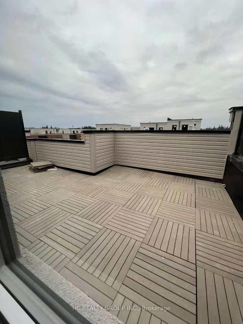 Photo 8 at 6 - 3 bond Crescent, Oak Ridges, Richmond Hill