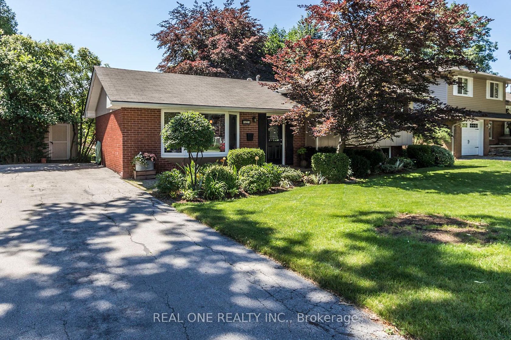 5222 Bromley Road, Appleby, Burlington 