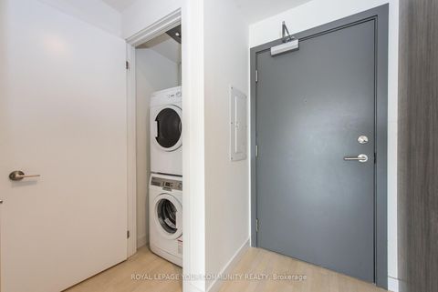 Photo 16 at 502 - 246 Logan Avenue, South Riverdale, Toronto