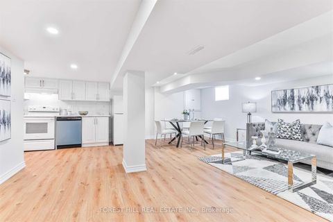 Photo 15 at 184 Finch Avenue E, Willowdale East, Toronto