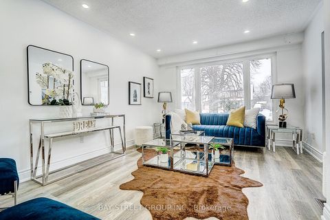 Photo 4 at 224 Hollyberry Trail, Hillcrest Village, Toronto